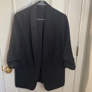 Express black boyfriend blazer, no buttons, 2 pockets, 3/4 sleeve